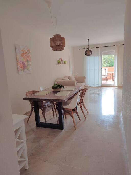 Con Piscina Apartment